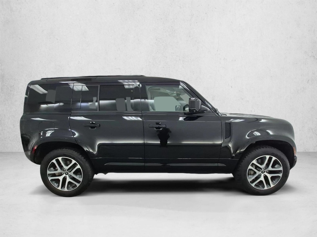 Used 2023 Land Rover Defender 110 SE AWD Sport Utility