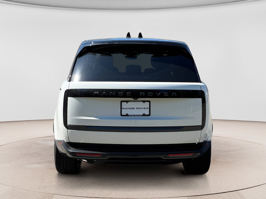 New 2027 Land Rover Range Rover SE SUV