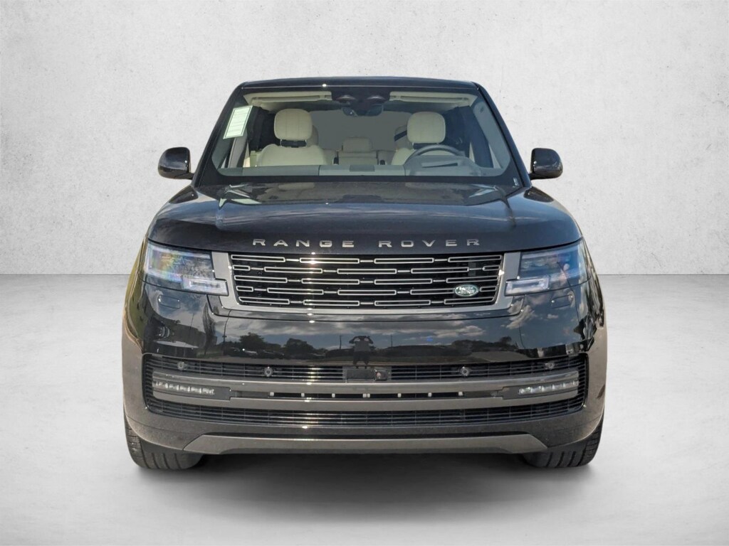 Used 2026 Land Rover Range Rover P400 SE SUV