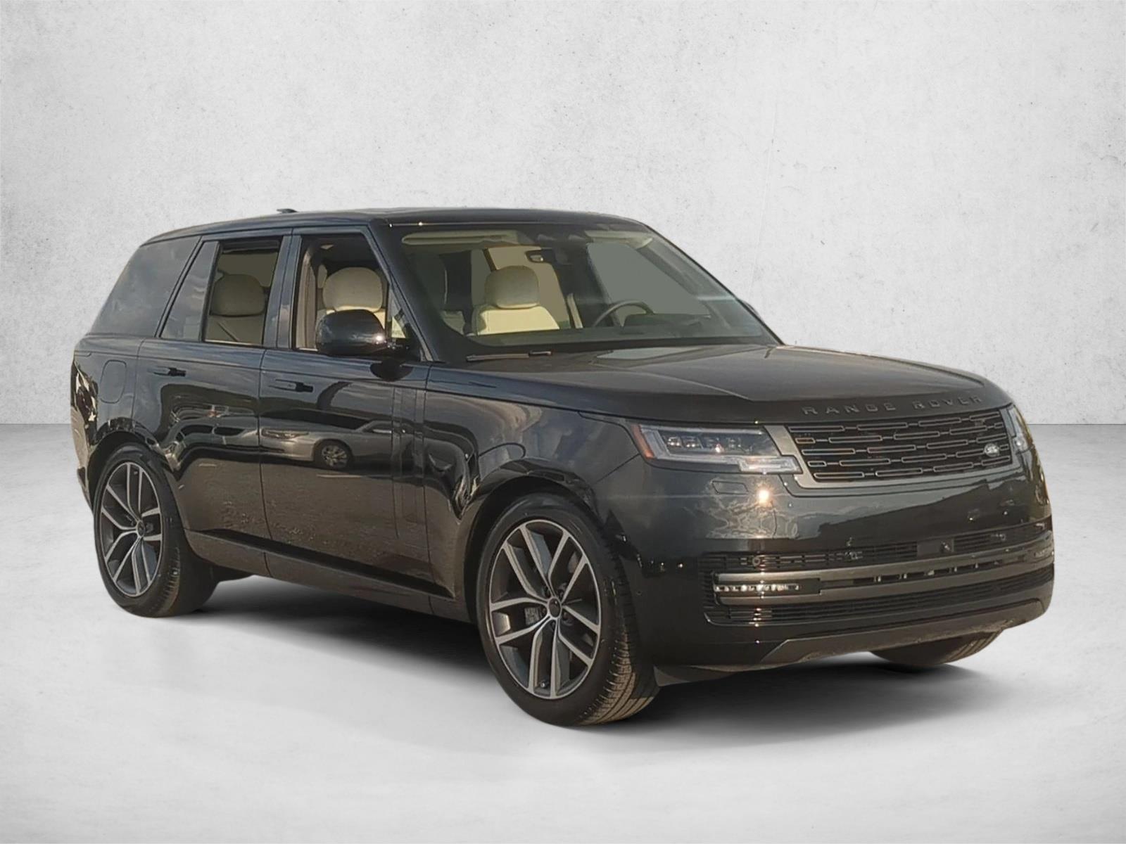 Used 2026 Land Rover Range Rover P400 SE SUV