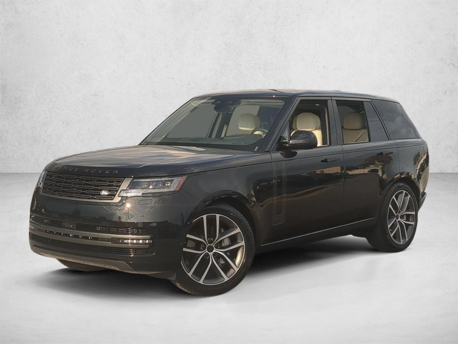 Used 2026 Land Rover Range Rover P400 SE SUV