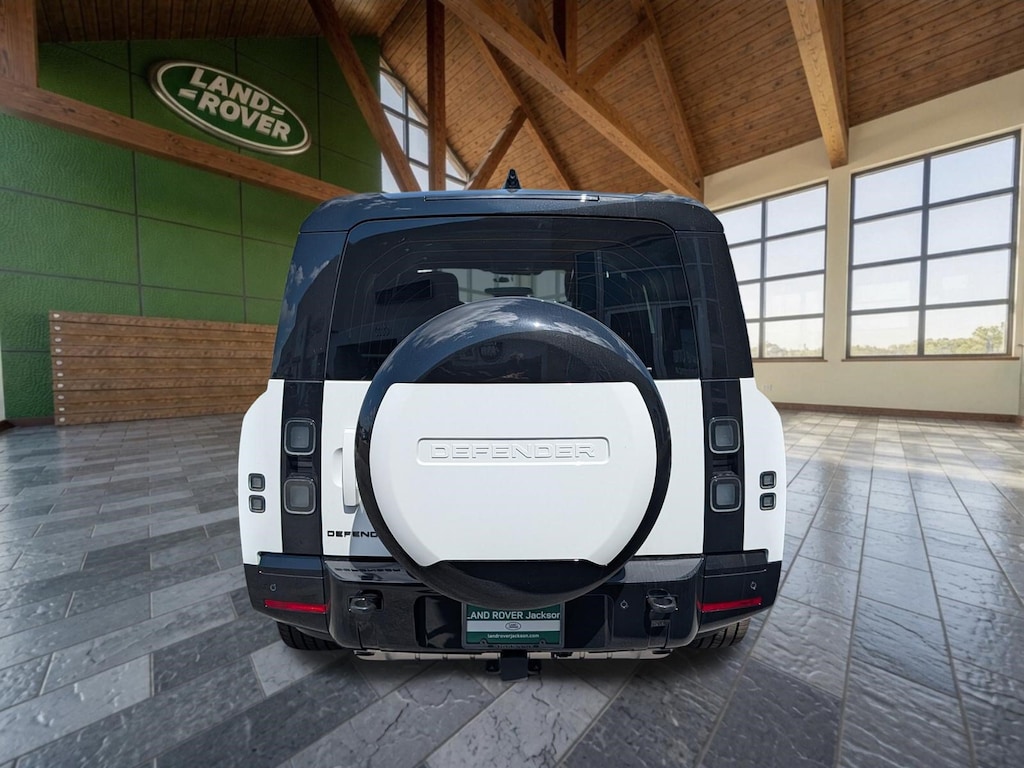 New 2026 Land Rover Defender 130 X-Dynamic SE SUV