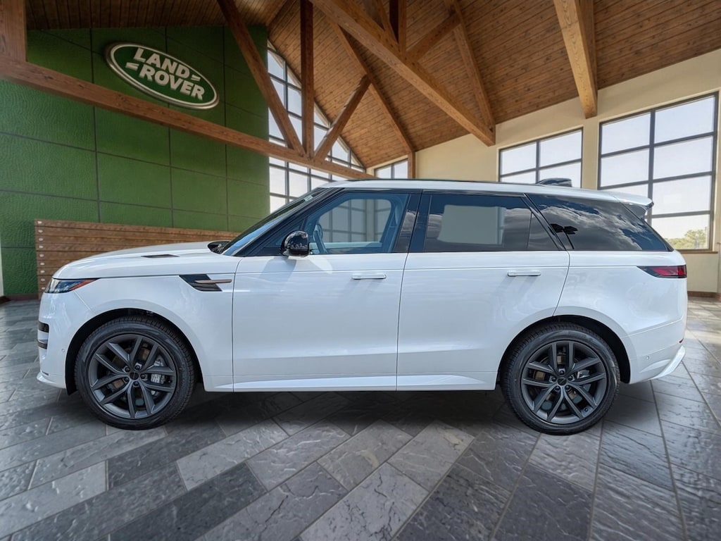 New 2026 Land Rover Range Rover Sport Dynamic SE SUV