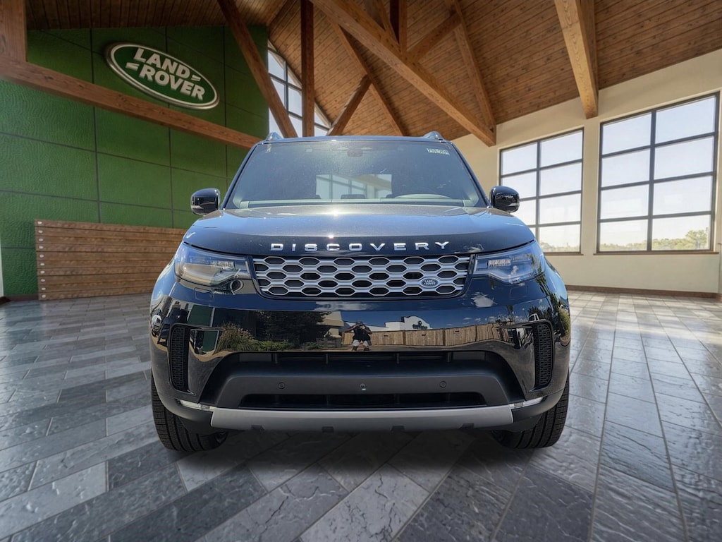 New 2025 Land Rover Discovery S SUV