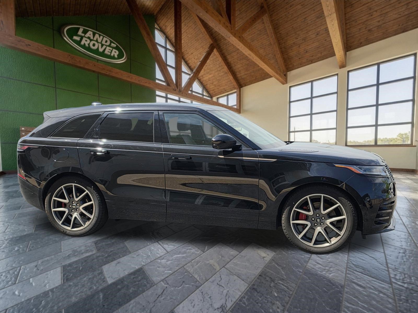 New 2025 Land Rover Range Rover Velar Dynamic SE P400 Dynamic SE