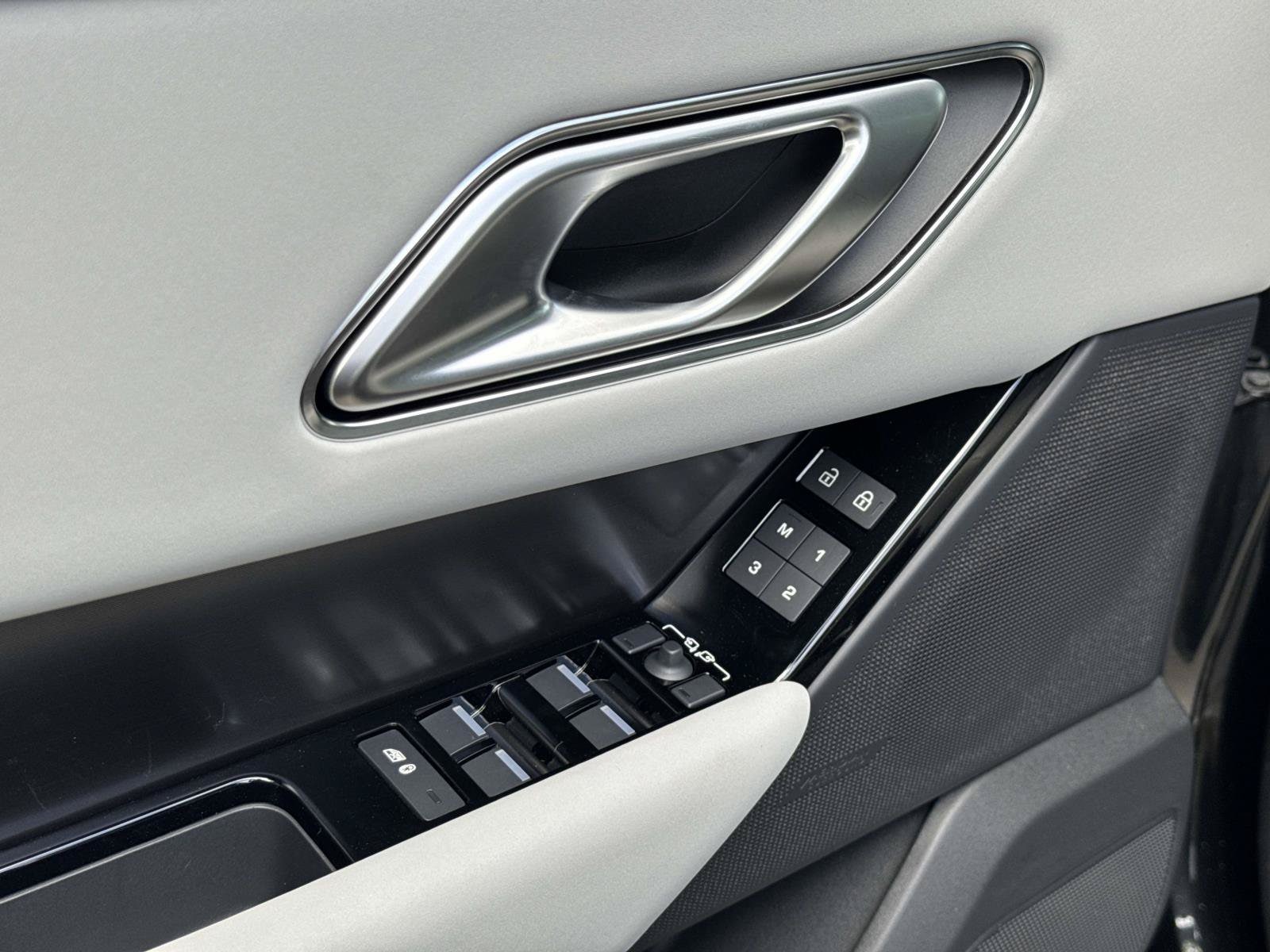 2026 Land Rover Range Rover Velar Dynamic SE - Photo 19
