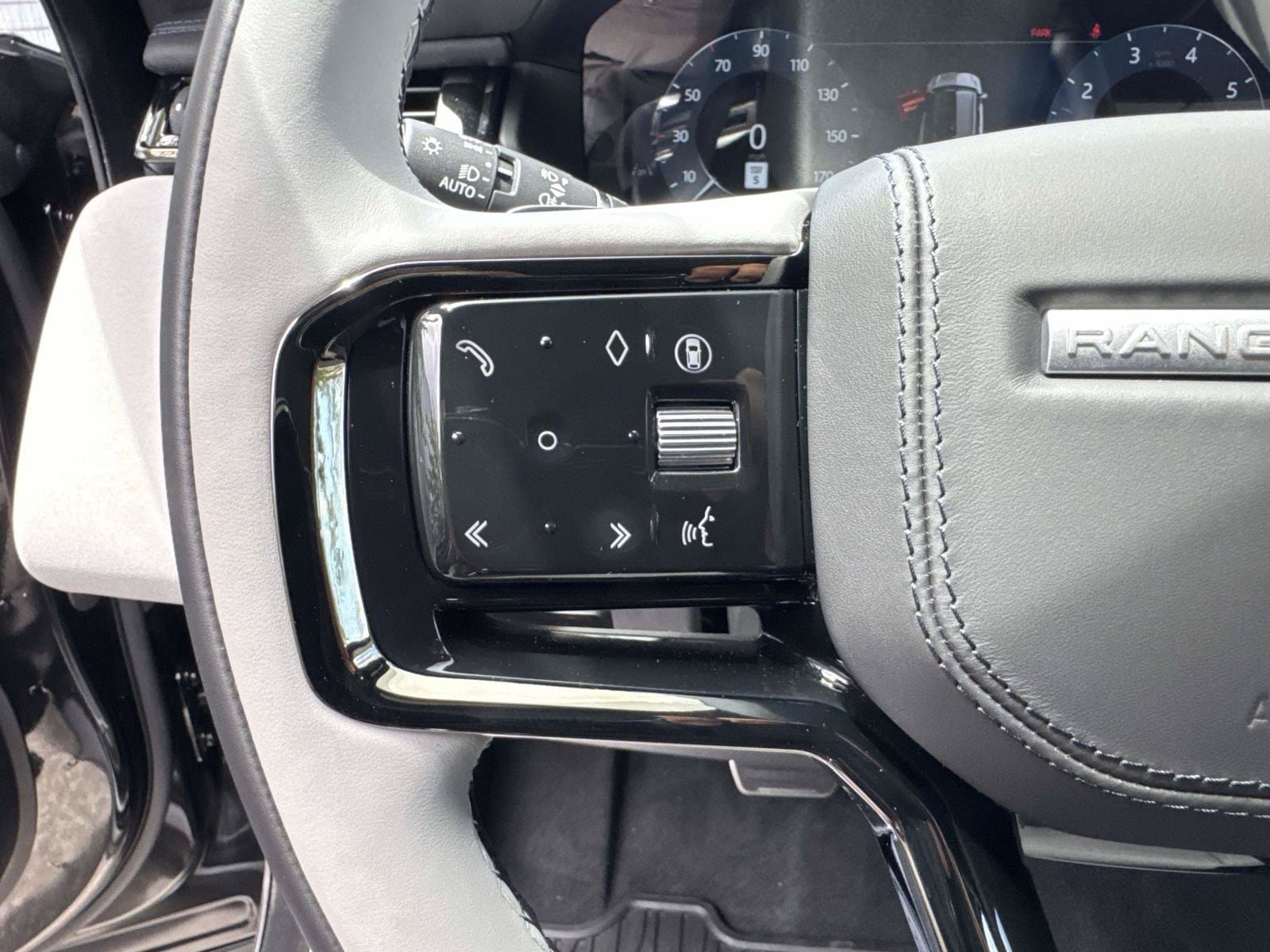 2026 Land Rover Range Rover Velar Dynamic SE - Photo 31