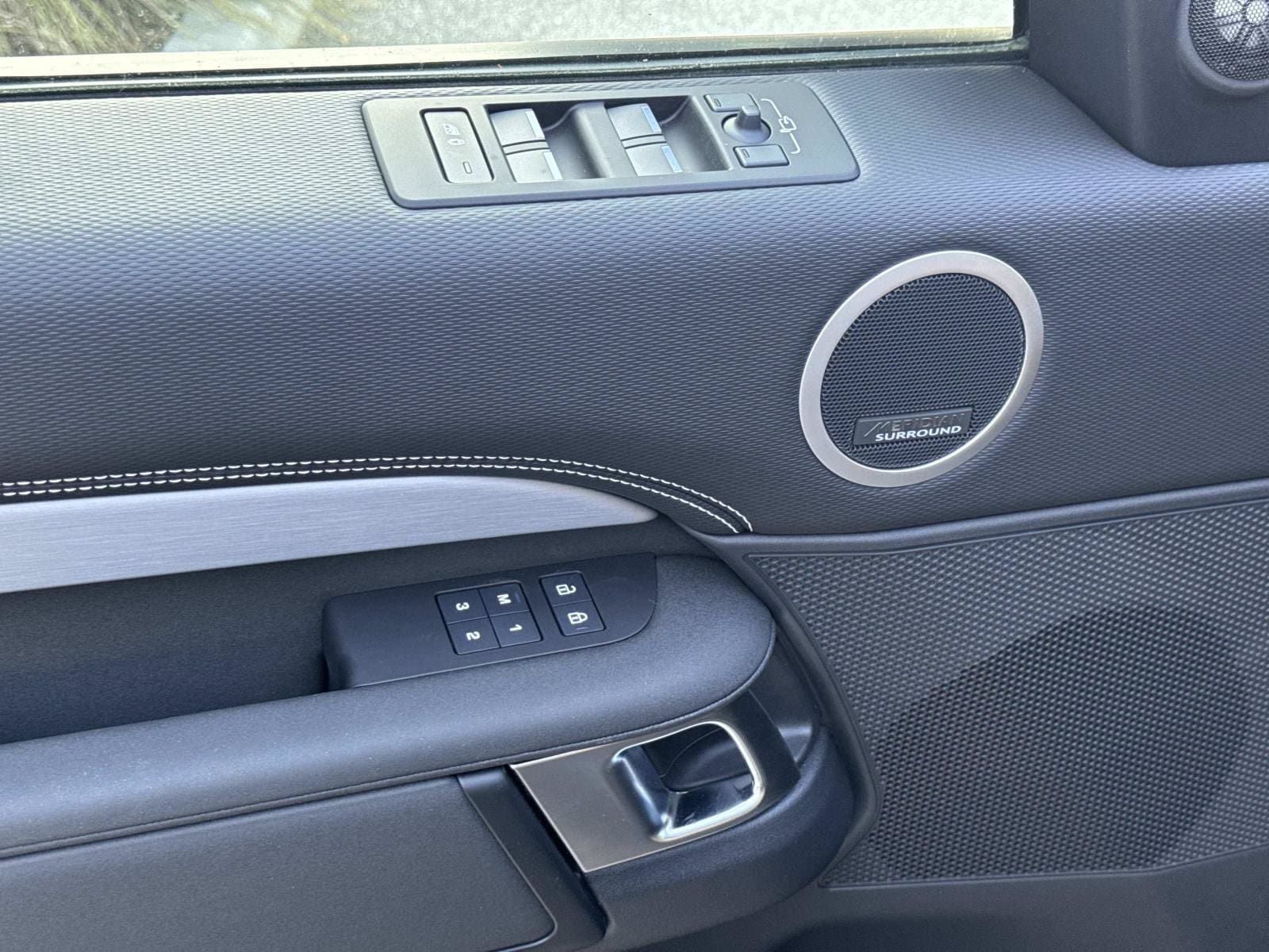 2026 Land Rover Discovery Dynamic SE - Photo 20