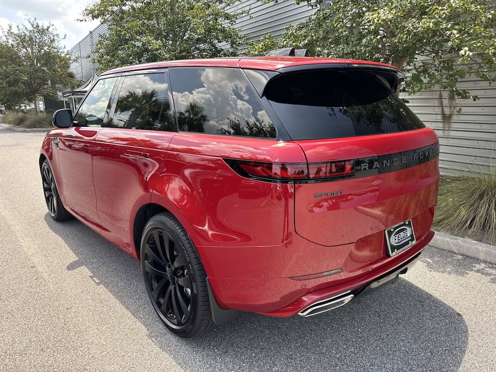 New 2026 Land Rover Range Rover Sport Dynamic SE SUV