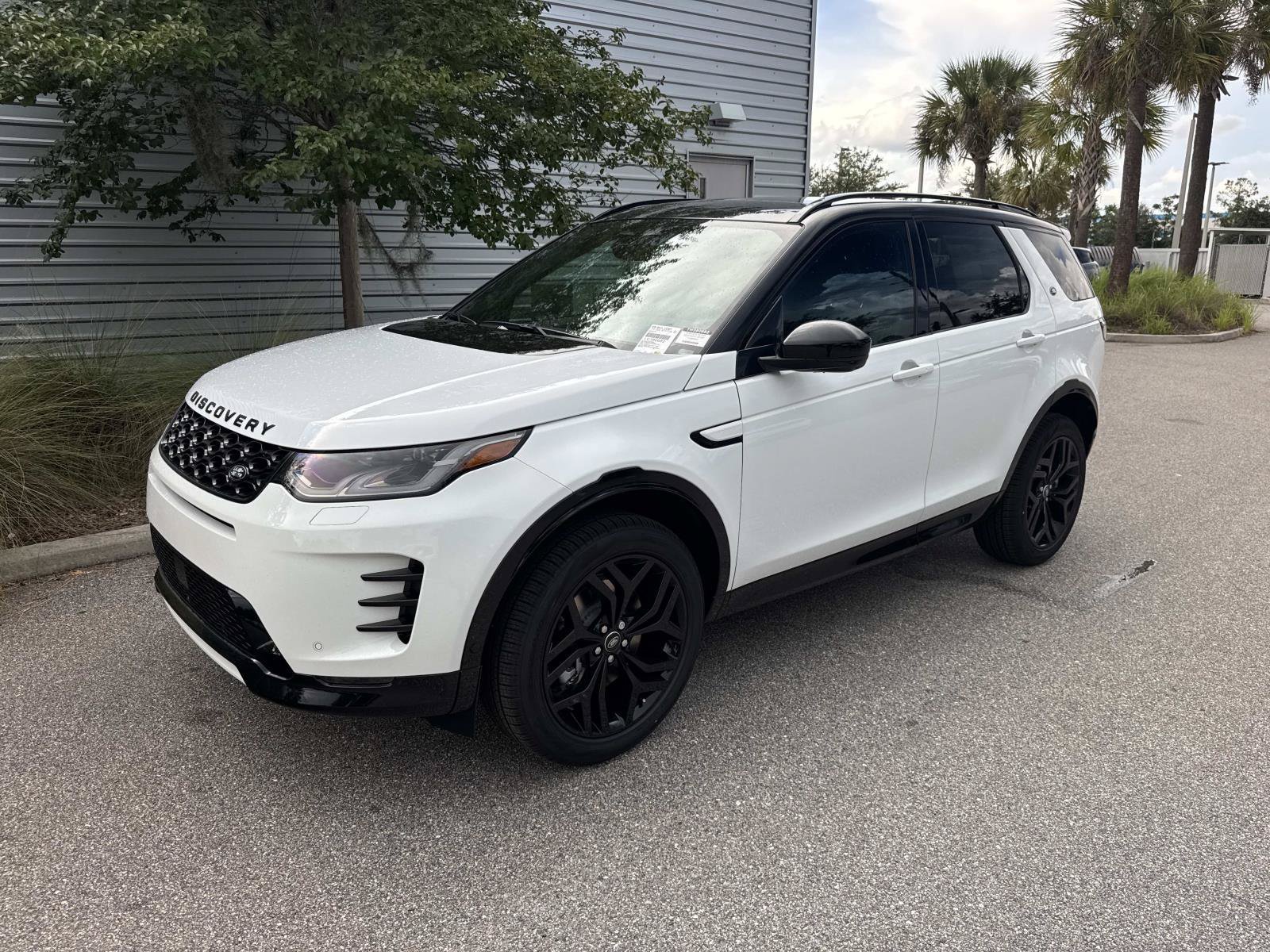  Land Rover Discovery Sport Landmark