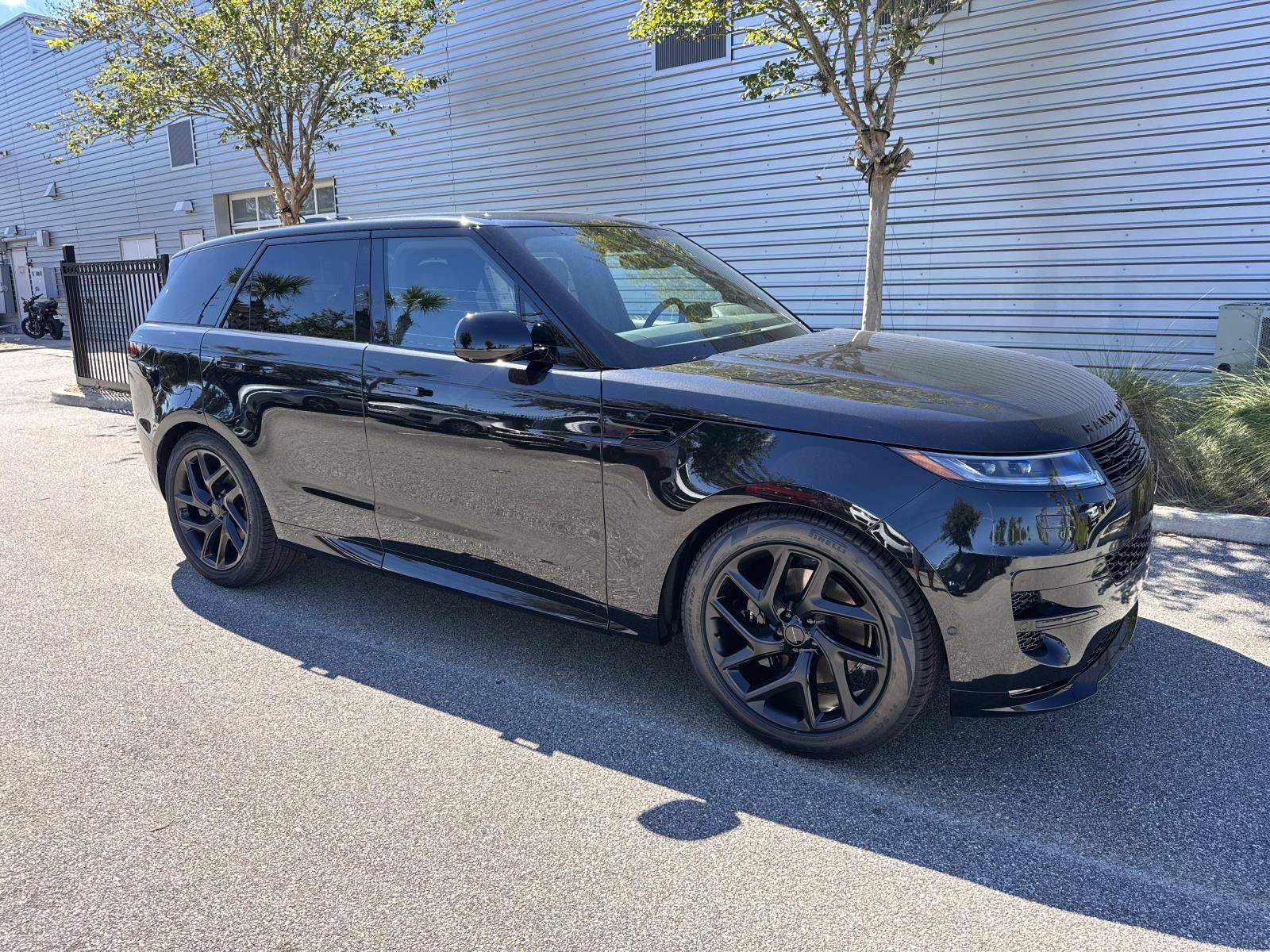 New 2027 Land Rover Range Rover Sport Range Rover Sport Dynamic SE P400 SUV