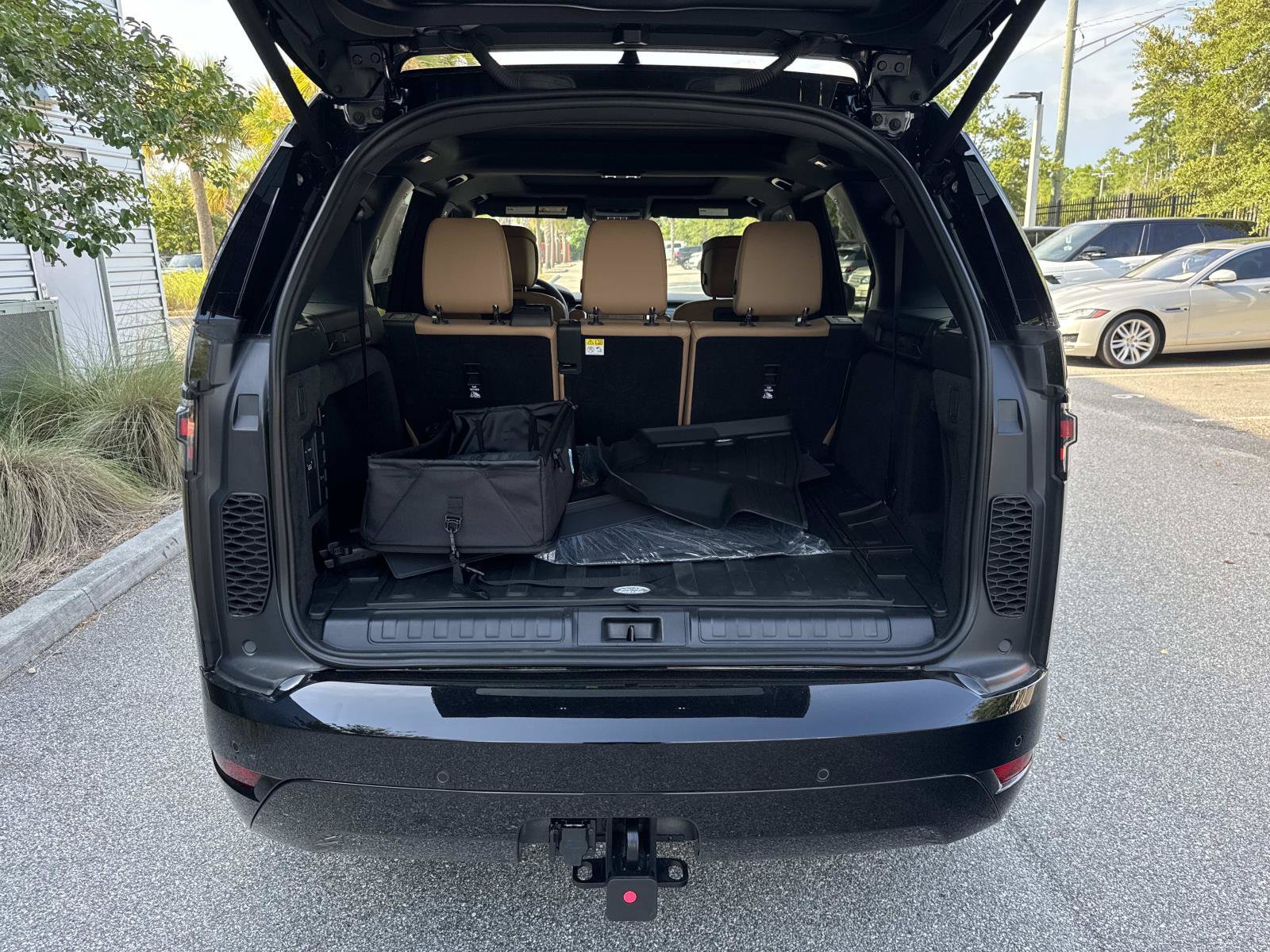 2026 Land Rover Discovery Dynamic SE - Photo 11