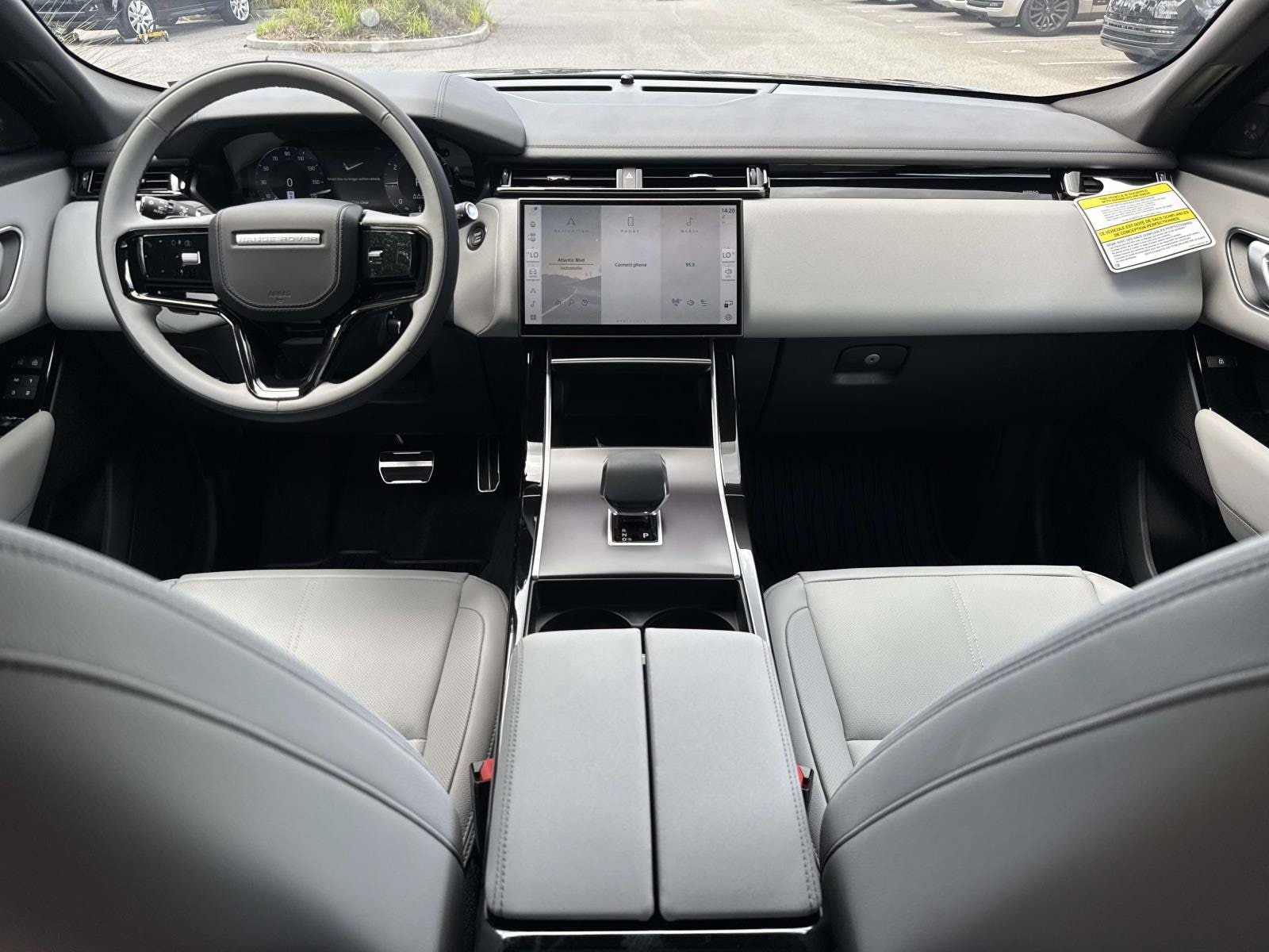 2026 Land Rover Range Rover Velar Dynamic SE - Photo 16