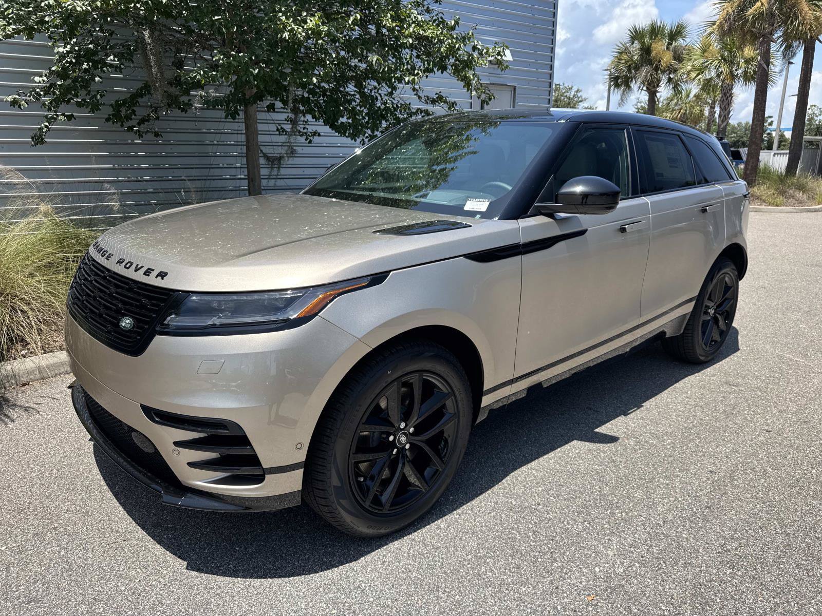  Land Rover Range Rover Velar Belgravia Edition