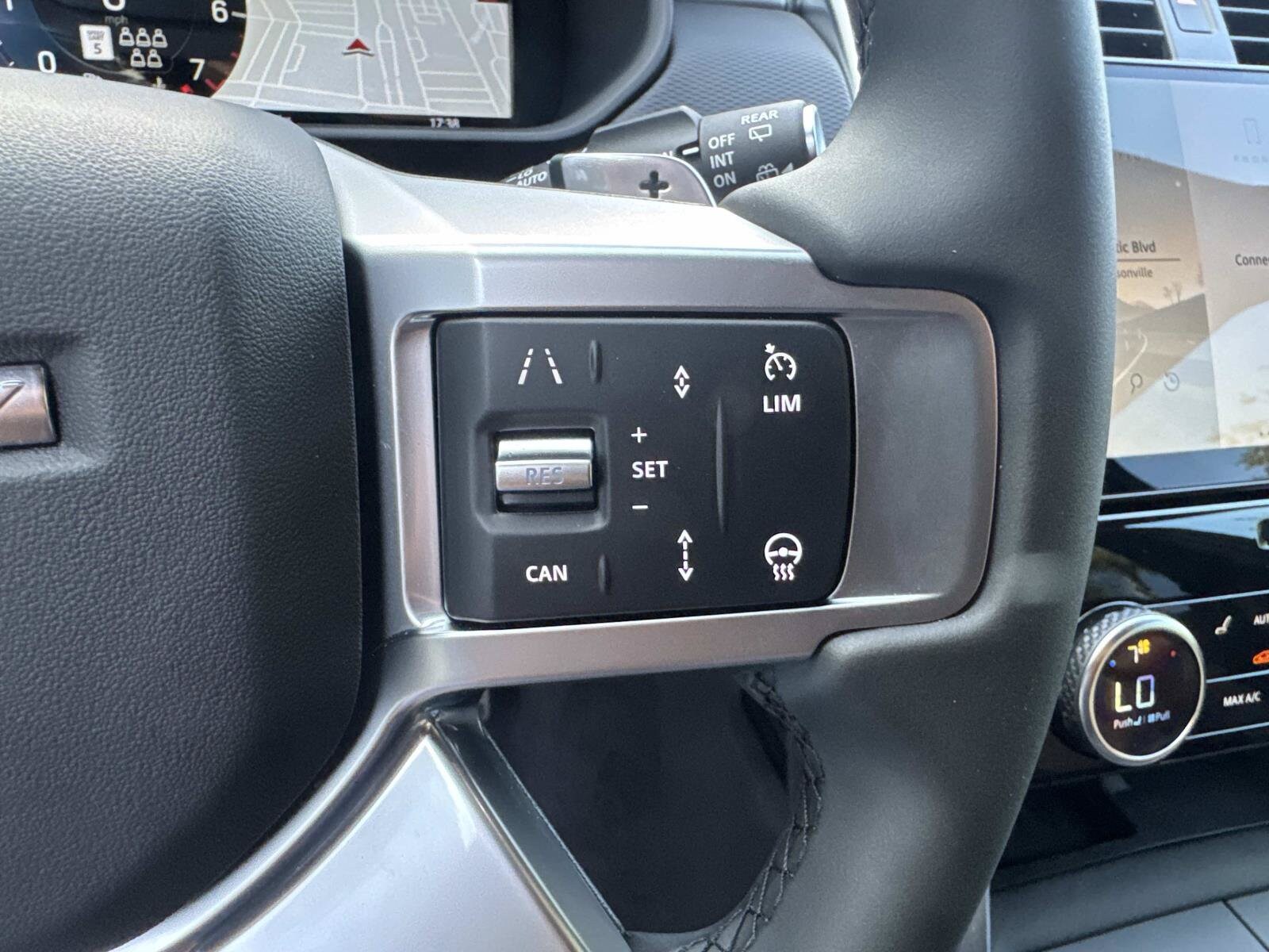 2026 Land Rover Discovery Dynamic SE - Photo 30