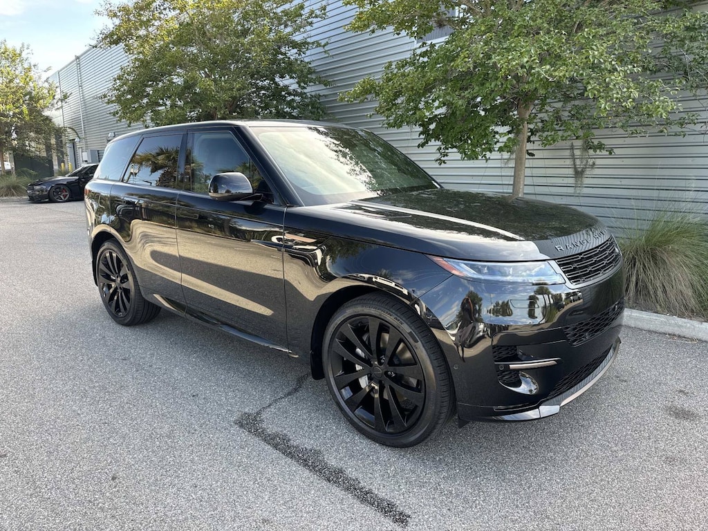 New 2026 Land Rover Range Rover Sport Dynamic SE SUV