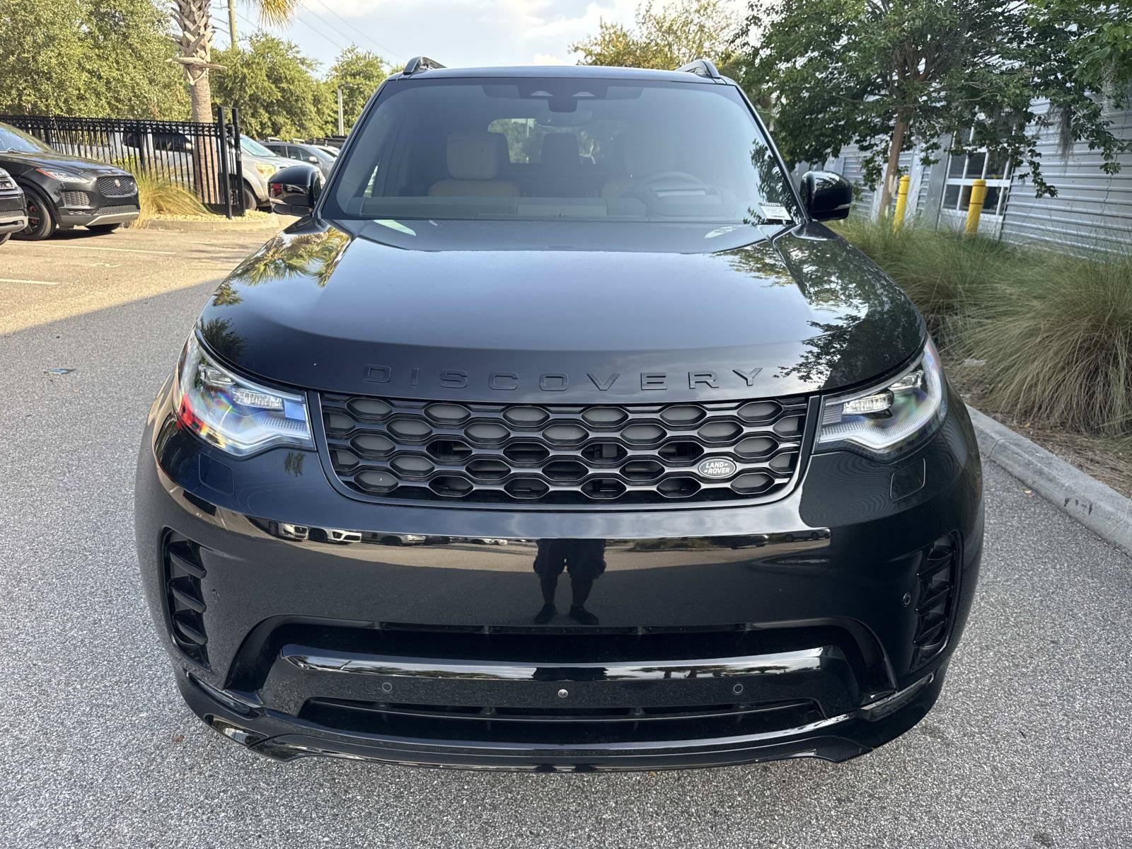 2026 Land Rover Discovery Dynamic SE - Photo 8