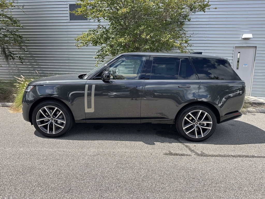 New 2027 Land Rover Range Rover SE SUV