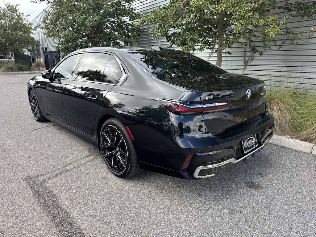 Used 2024 BMW i7 Sedan