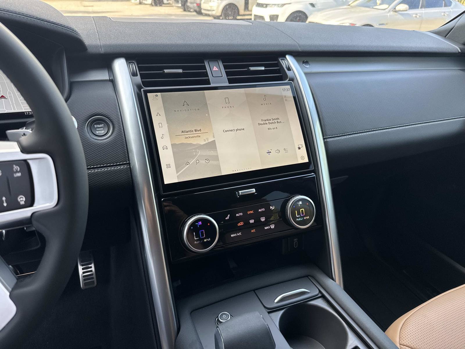 2026 Land Rover Discovery Dynamic SE - Photo 26