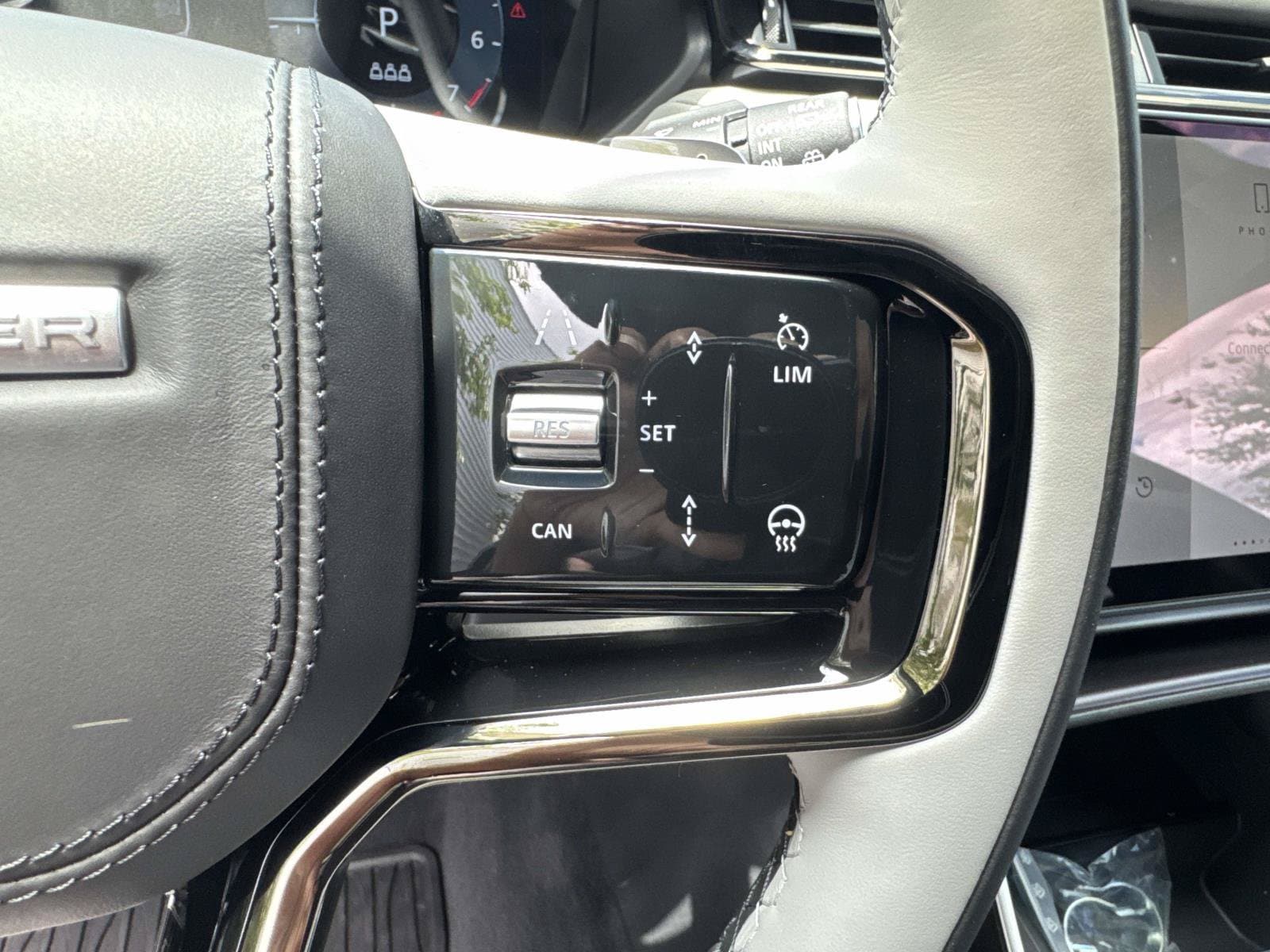 2026 Land Rover Range Rover Velar Dynamic SE - Photo 29