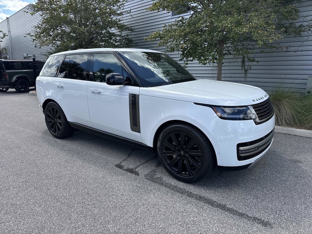 New 2027 Land Rover Range Rover SE SUV
