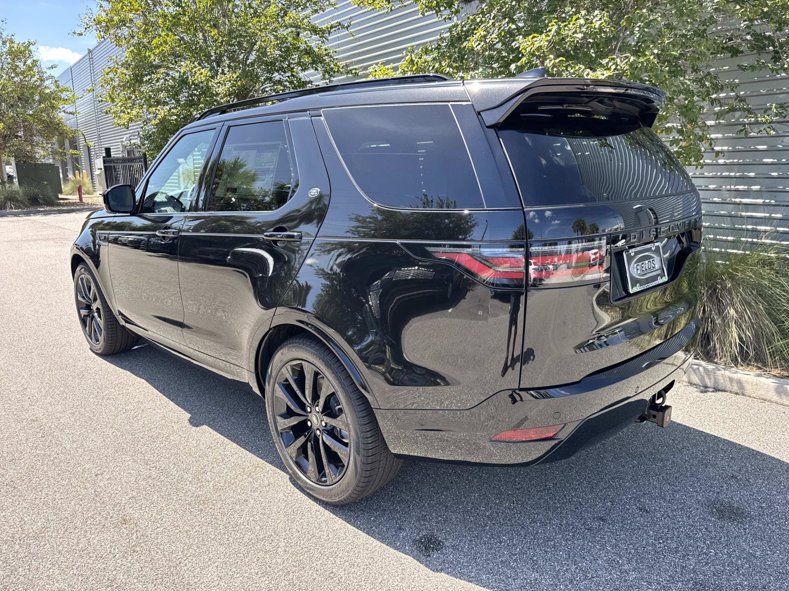 New 2026 Land Rover Discovery Dynamic SE SUV