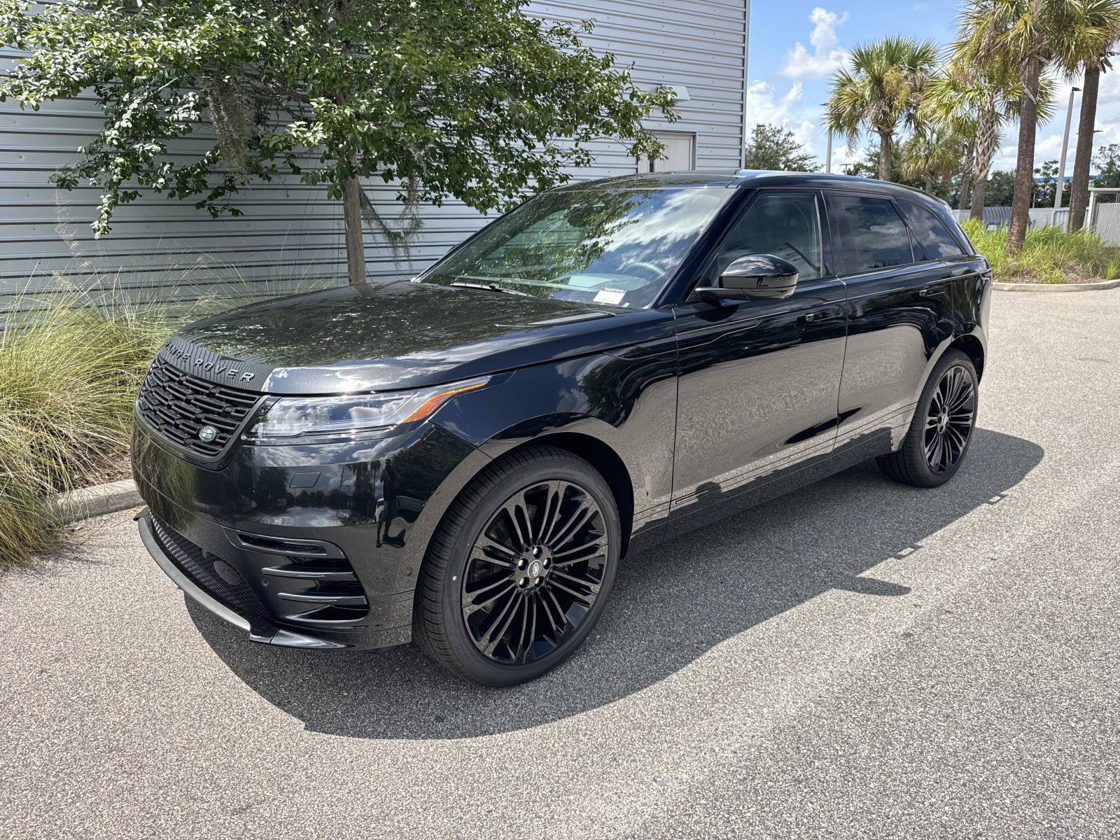  Land Rover Range Rover Velar Belgravia Edition