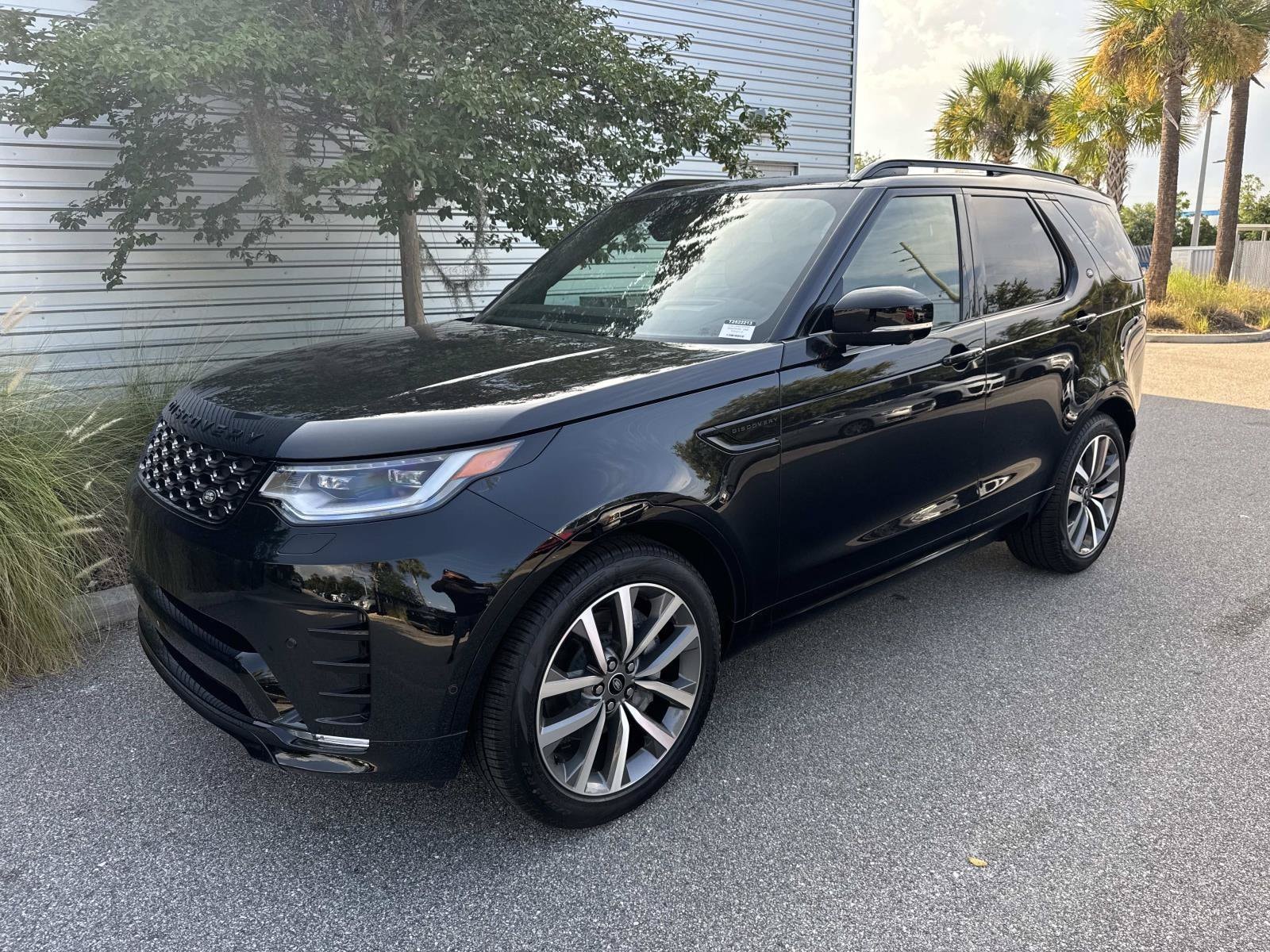 2026 Land Rover Discovery