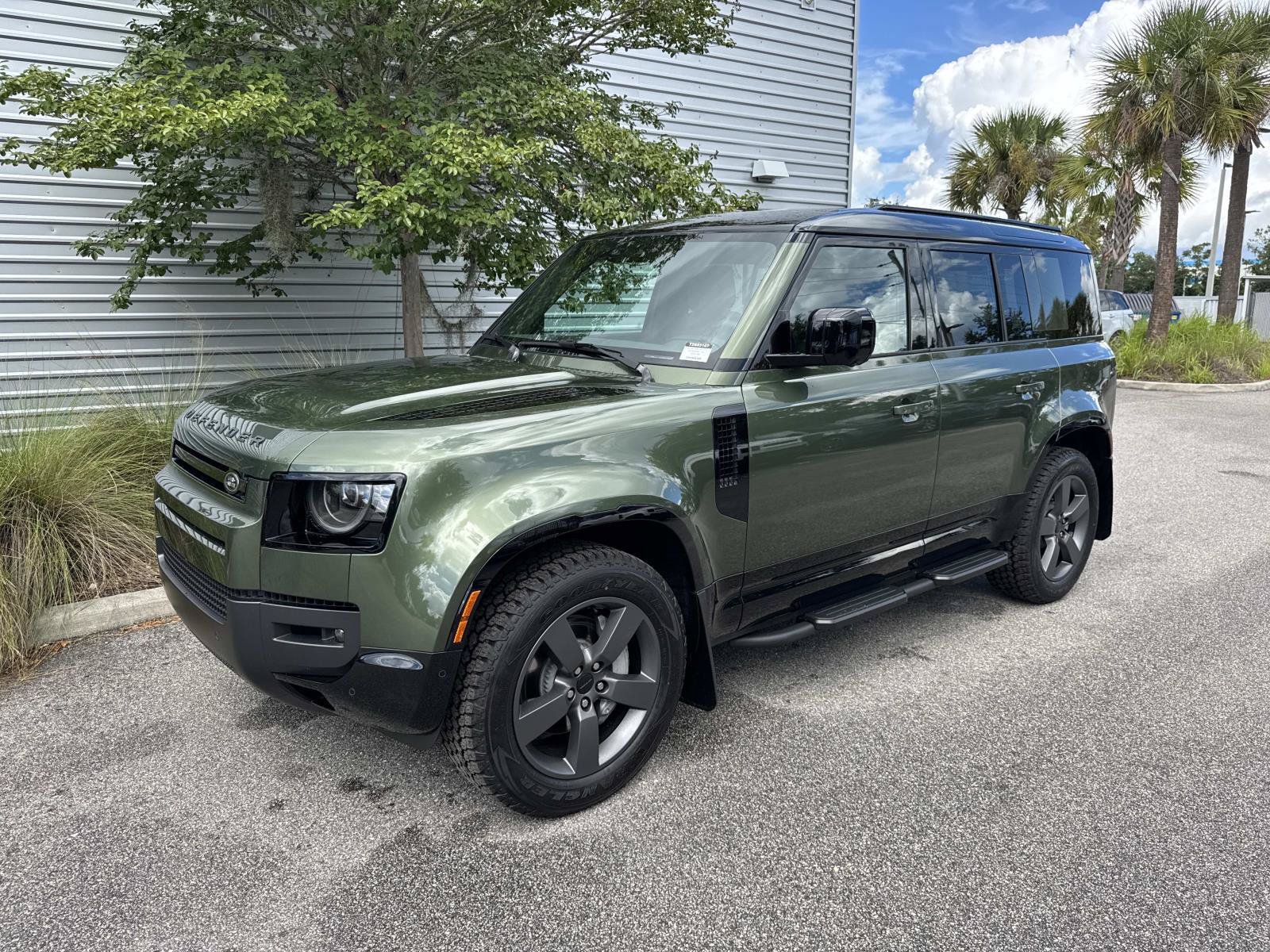 New 2026 Land Rover Defender 110 X-Dynamic SE SUV