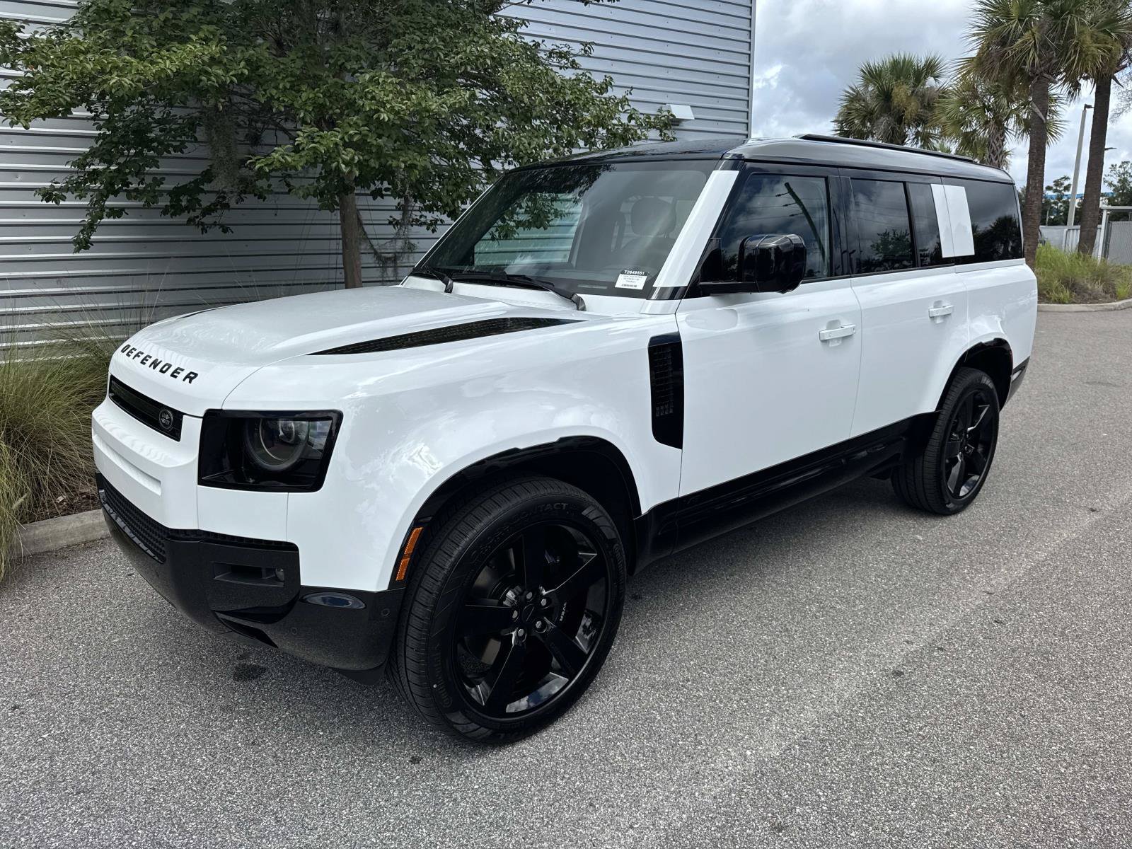 2026 Land Rover Defender 130 V8 SUV