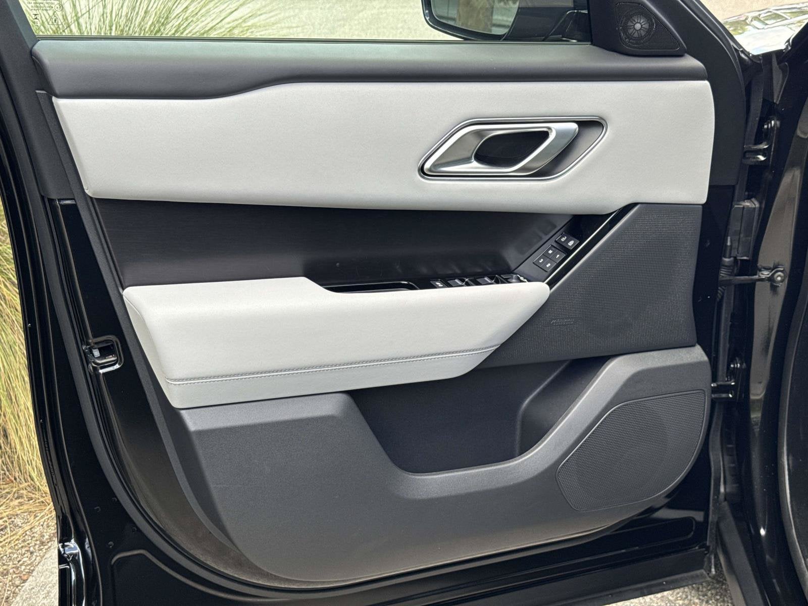 2026 Land Rover Range Rover Velar Dynamic SE - Photo 18