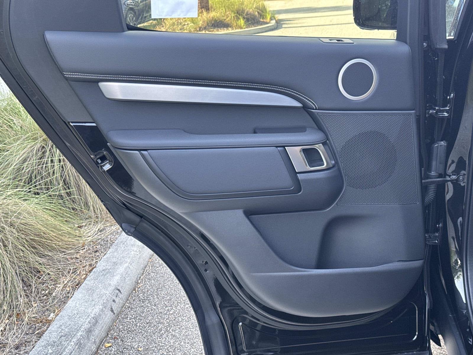 2026 Land Rover Discovery Dynamic SE - Photo 13