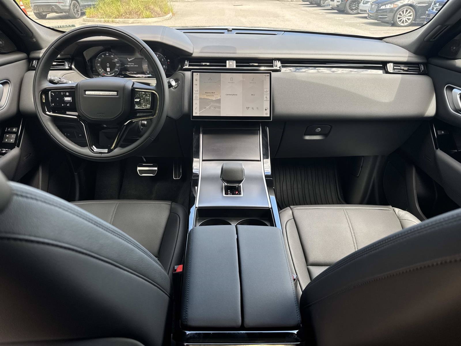 2026 Land Rover Range Rover Velar Dynamic SE - Photo 16