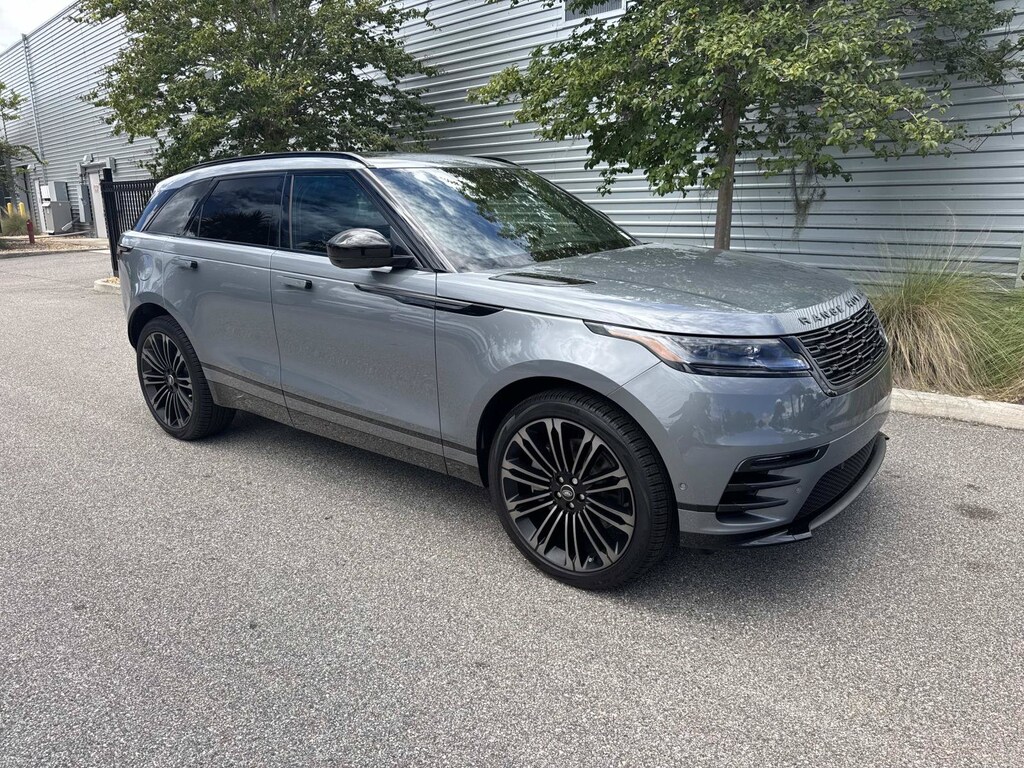 New 2026 Land Rover Range Rover Velar Dynamic SE