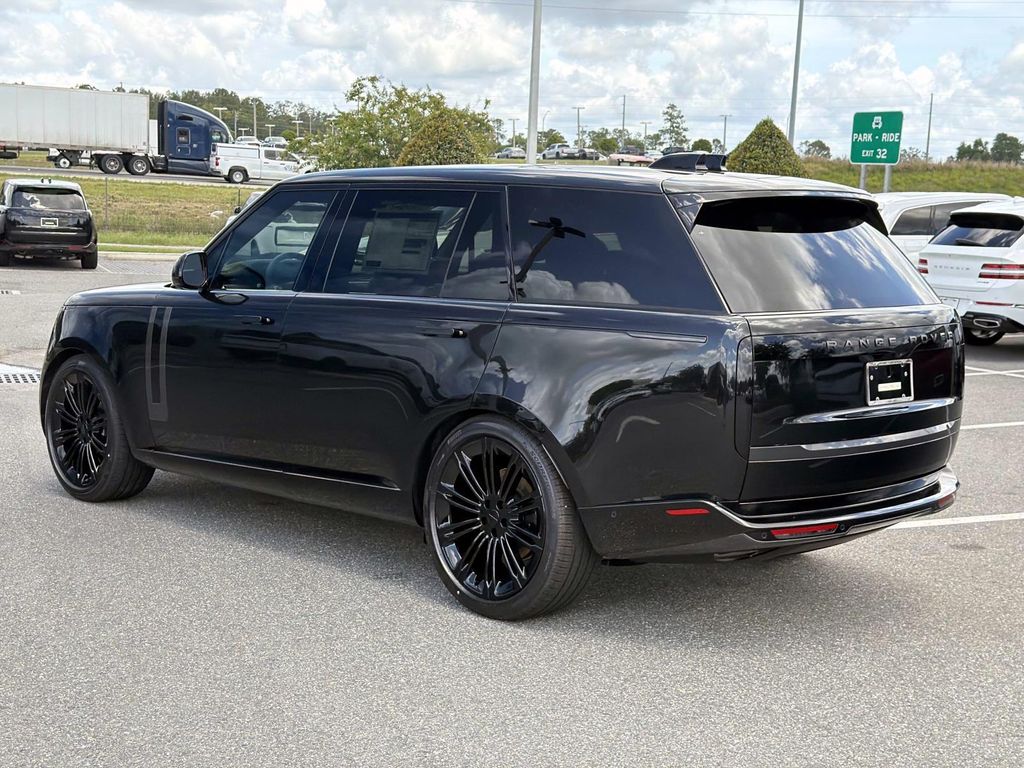 New 2026 Land Rover Range Rover P400 SE 7 Seat SUV