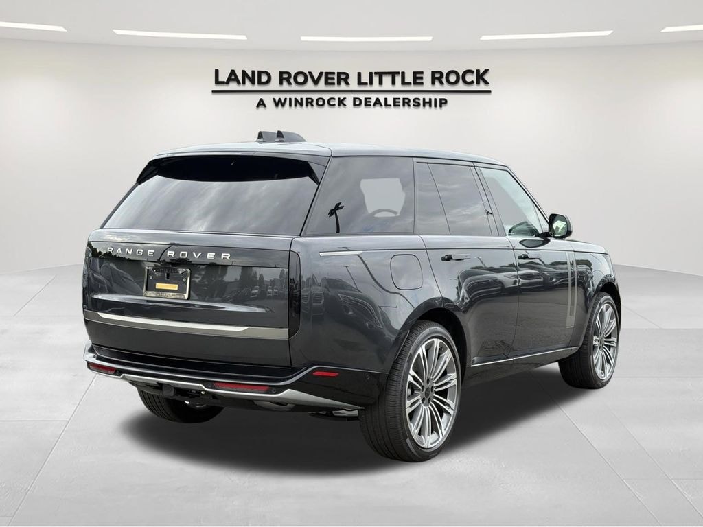New 2026 Land Rover Range Rover SE SUV