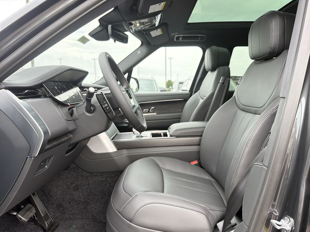New 2026 Land Rover Range Rover SE SUV