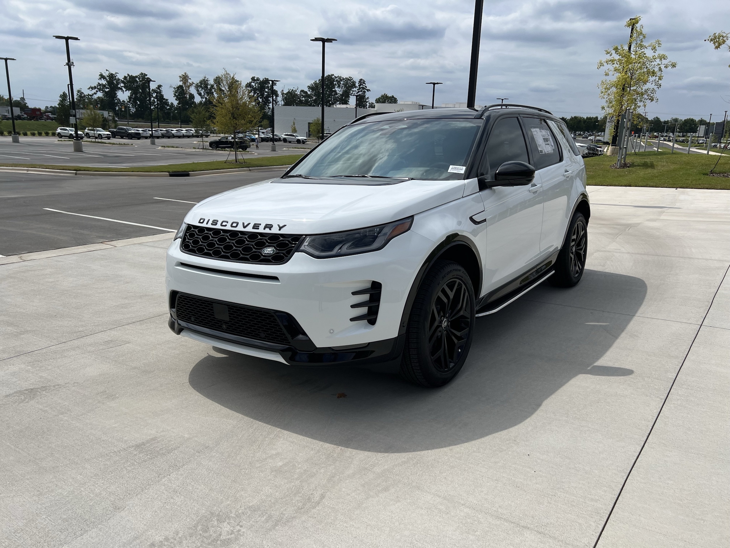 2026 Land Rover Discovery Sport Landmark