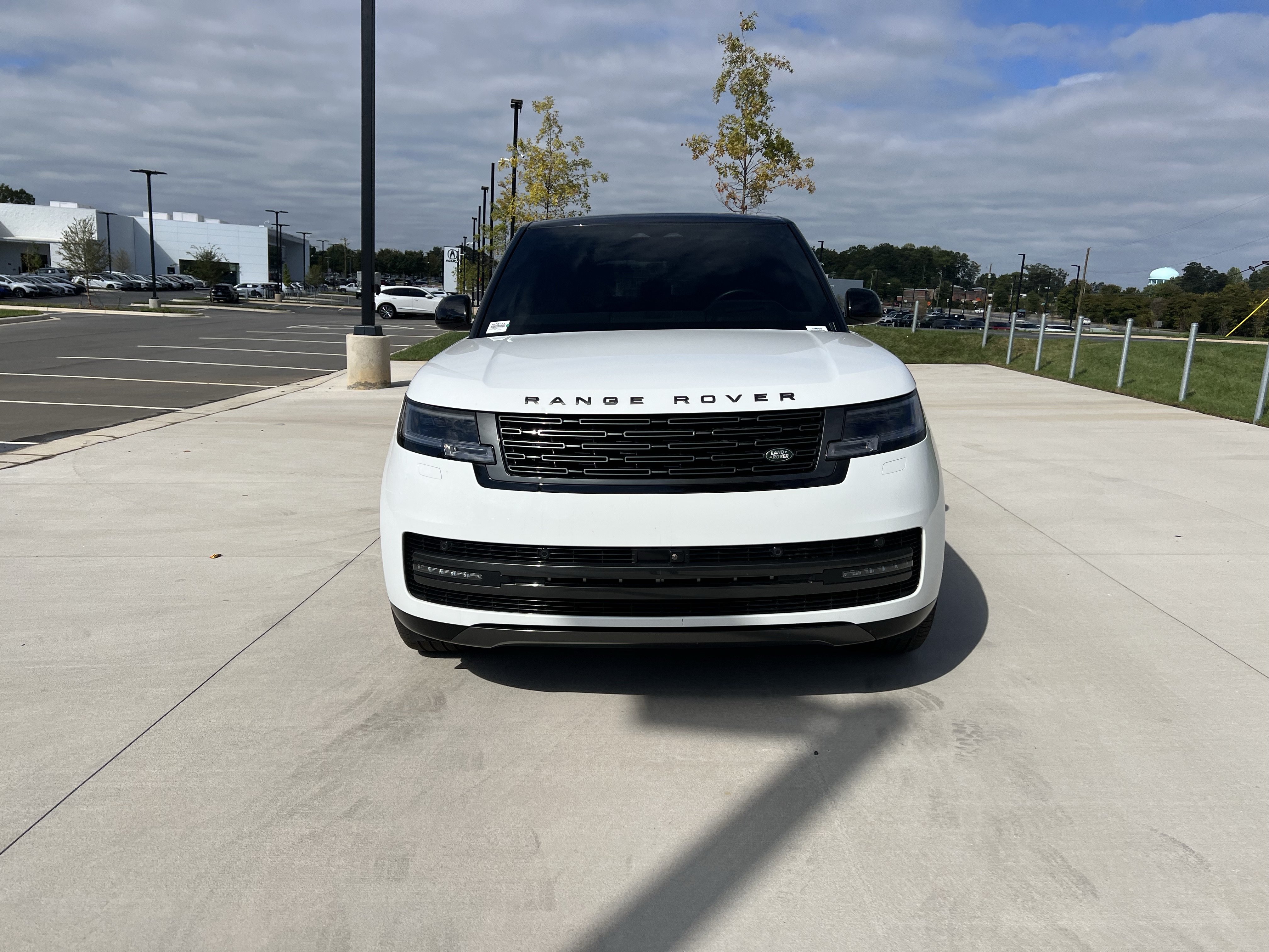 Certified 2025 Land Rover Range Rover P400 SE SUV