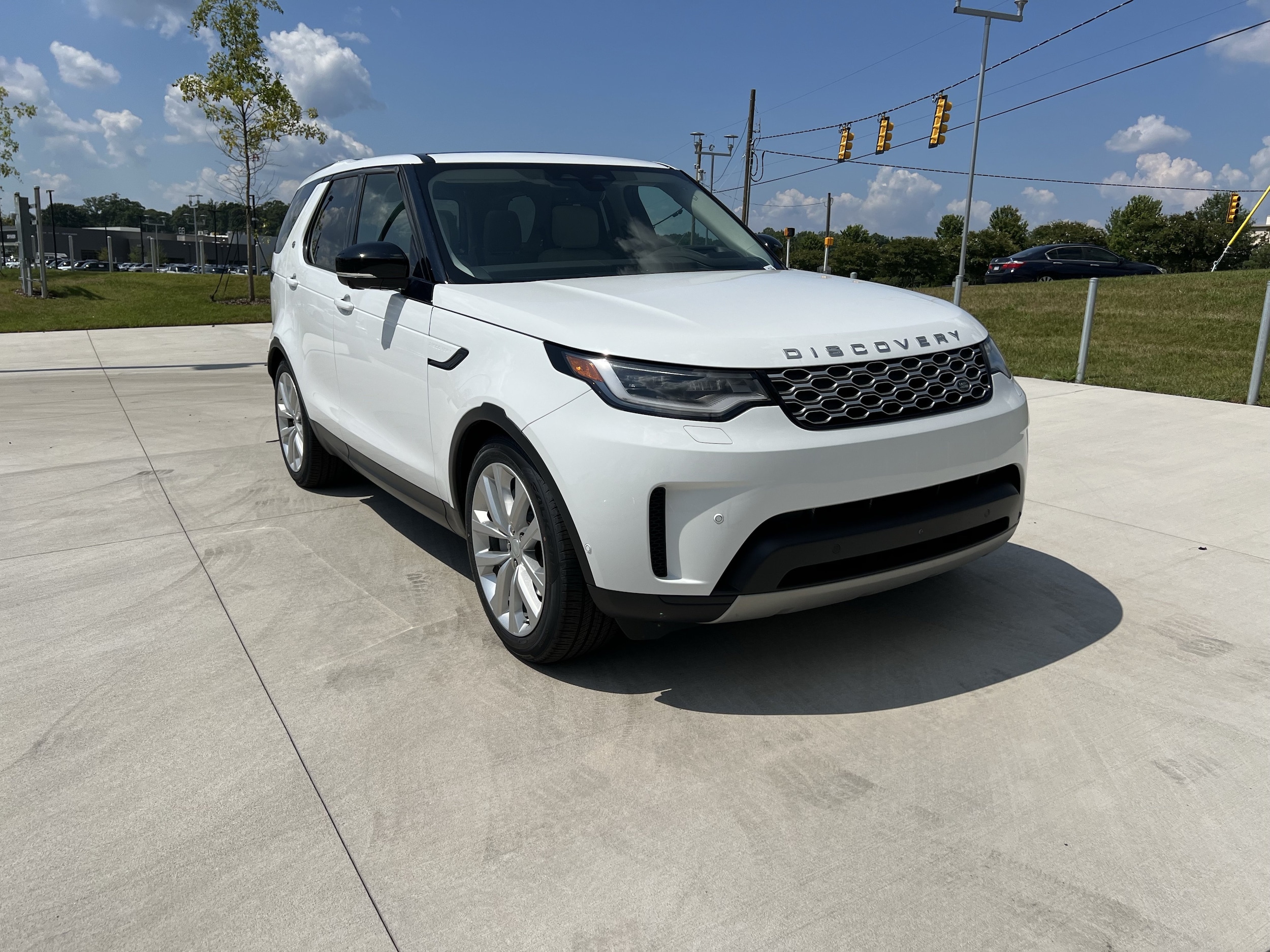 2024 Land Rover Discovery