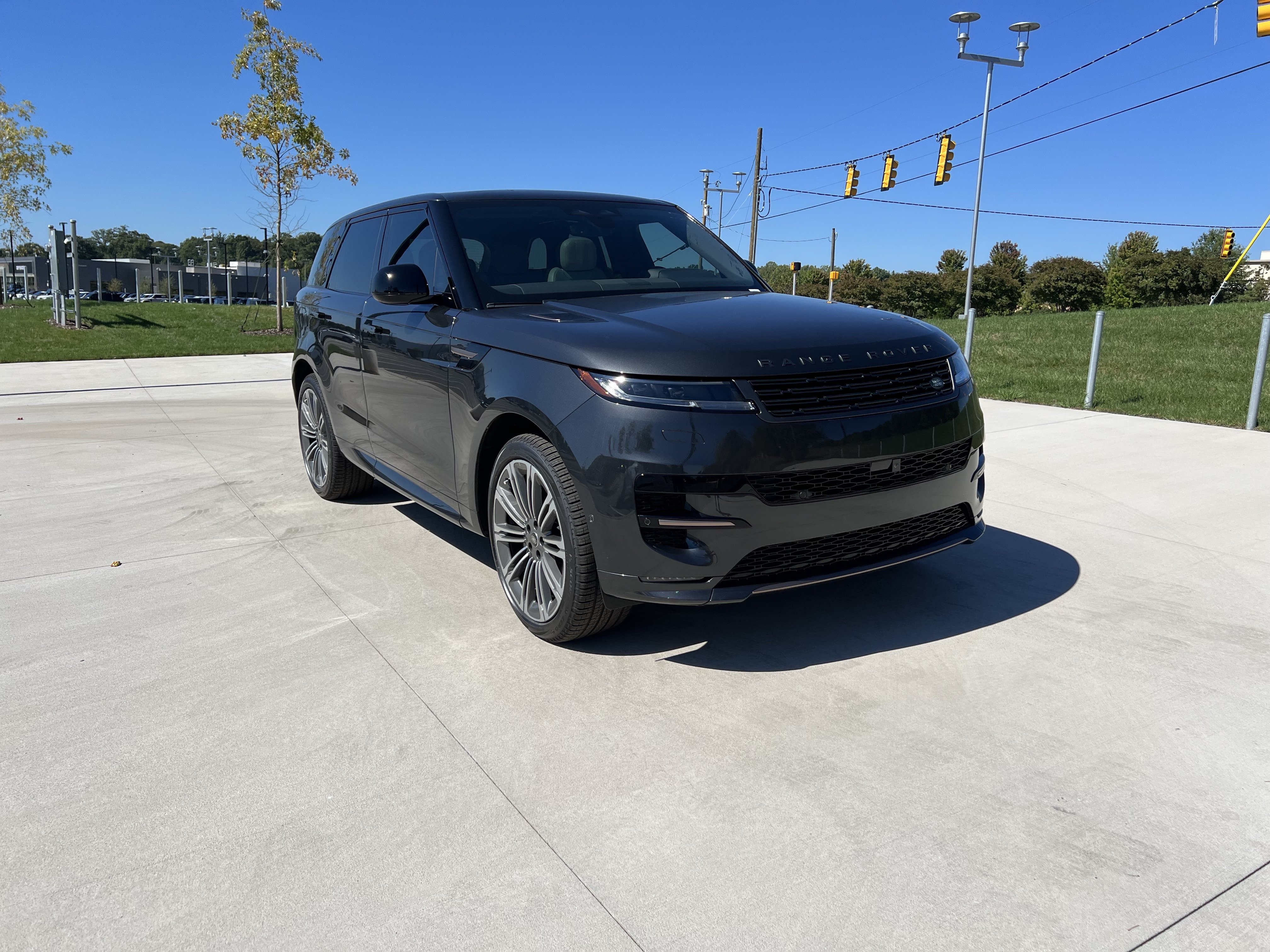 2025 Land Rover Range Rover Sport P400 Dynamic SE SUV