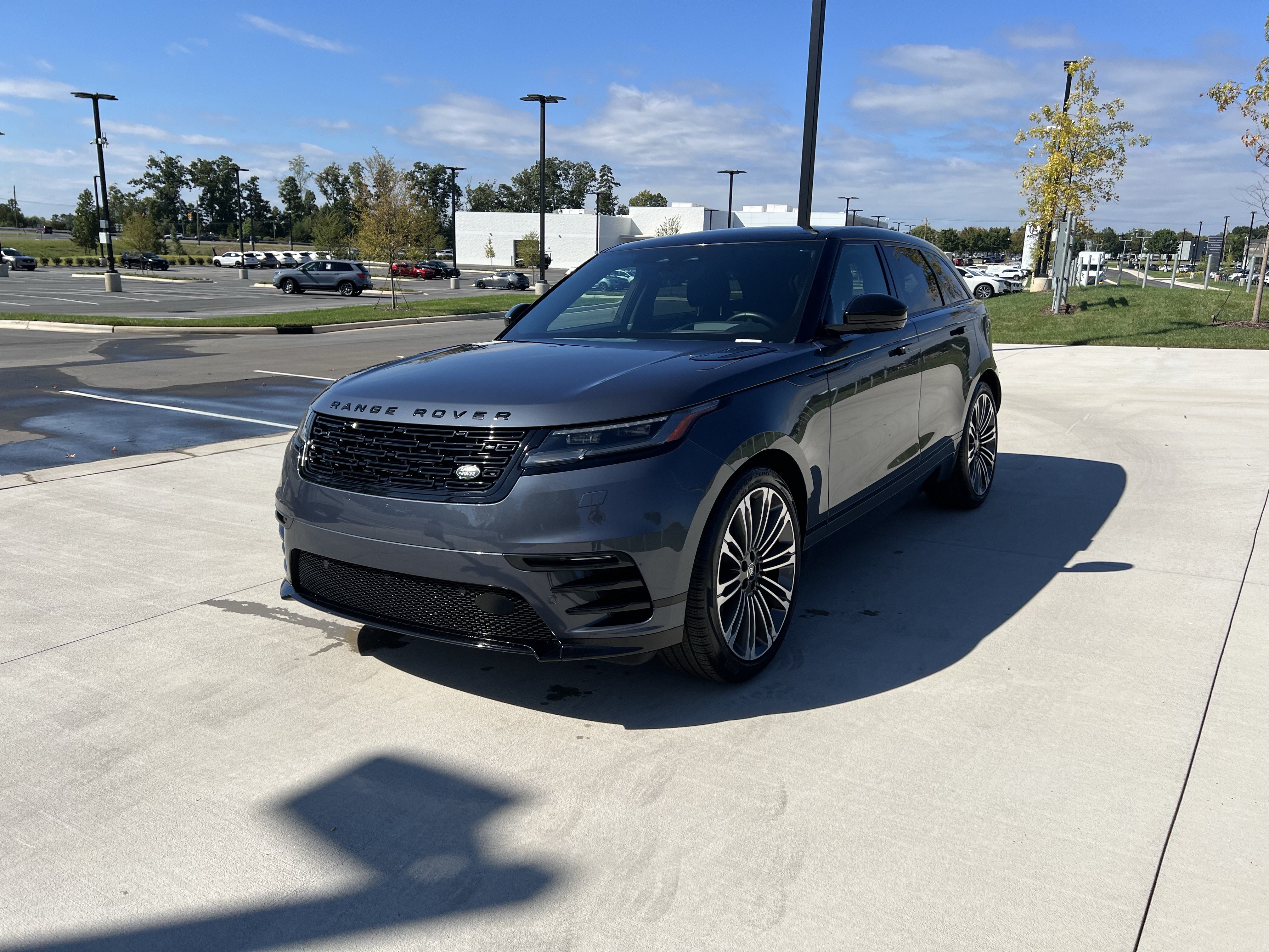 Certified 2024 Land Rover Range Rover Velar P250 Dynamic SE SUV