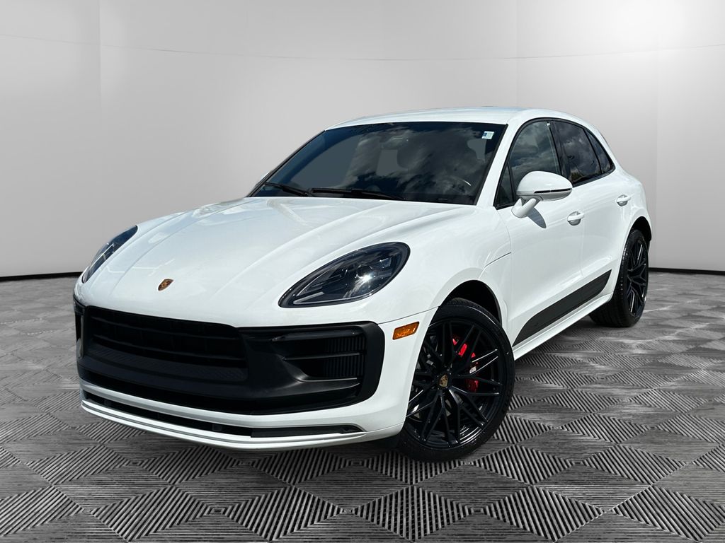 2022 Porsche Macan