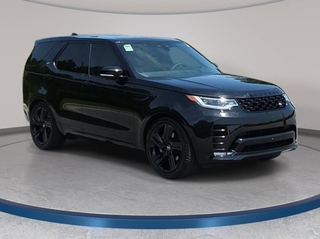 Certified 2025 Land Rover Discovery Dynamic SE SUV
