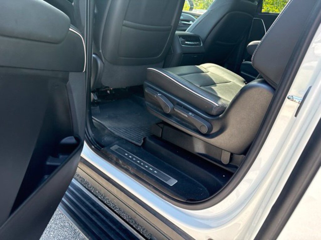 Used 2022 CADILLAC Escalade ESV Sport SUV