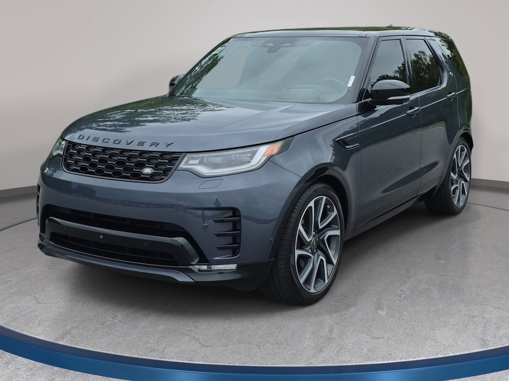 Certified 2025 Land Rover Discovery Dynamic SE SUV