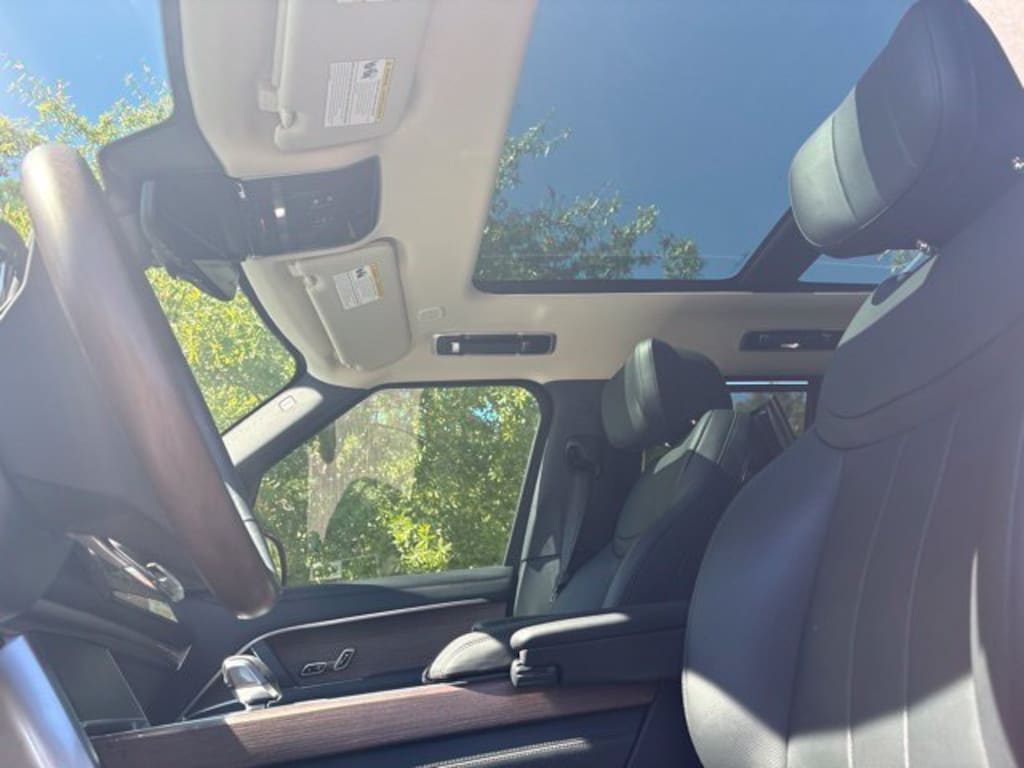 Used 2025 Land Rover Range Rover Autobiography SUV