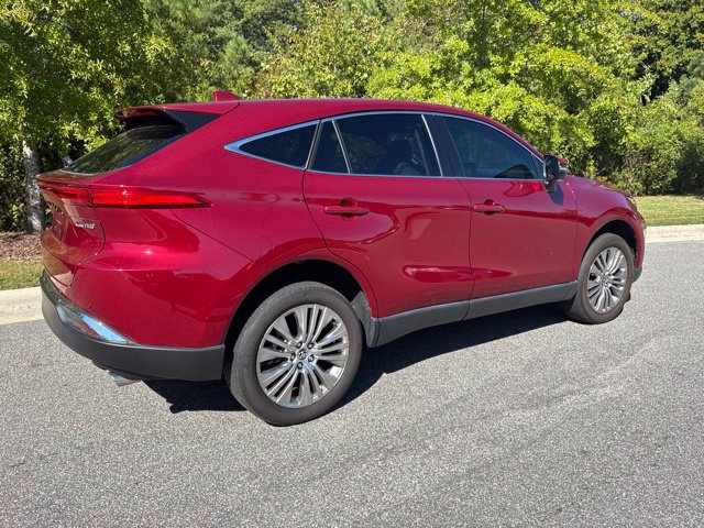 Used 2024 Toyota Venza LE SUV