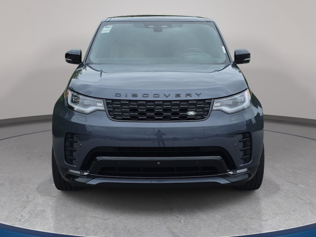 Certified 2025 Land Rover Discovery Dynamic SE SUV